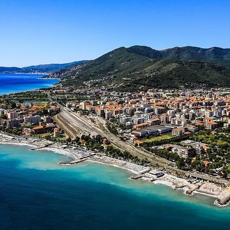 450 Mt Dal Mare E Posto Auto - Relax Per Sei Albenga